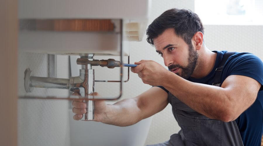 Sink pipe leak repair in New Middletown, IN